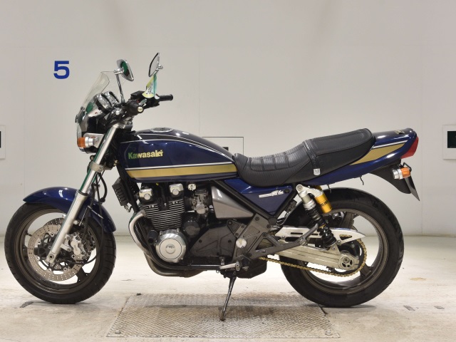 Kawasaki ZEPHYR400 — фото 2