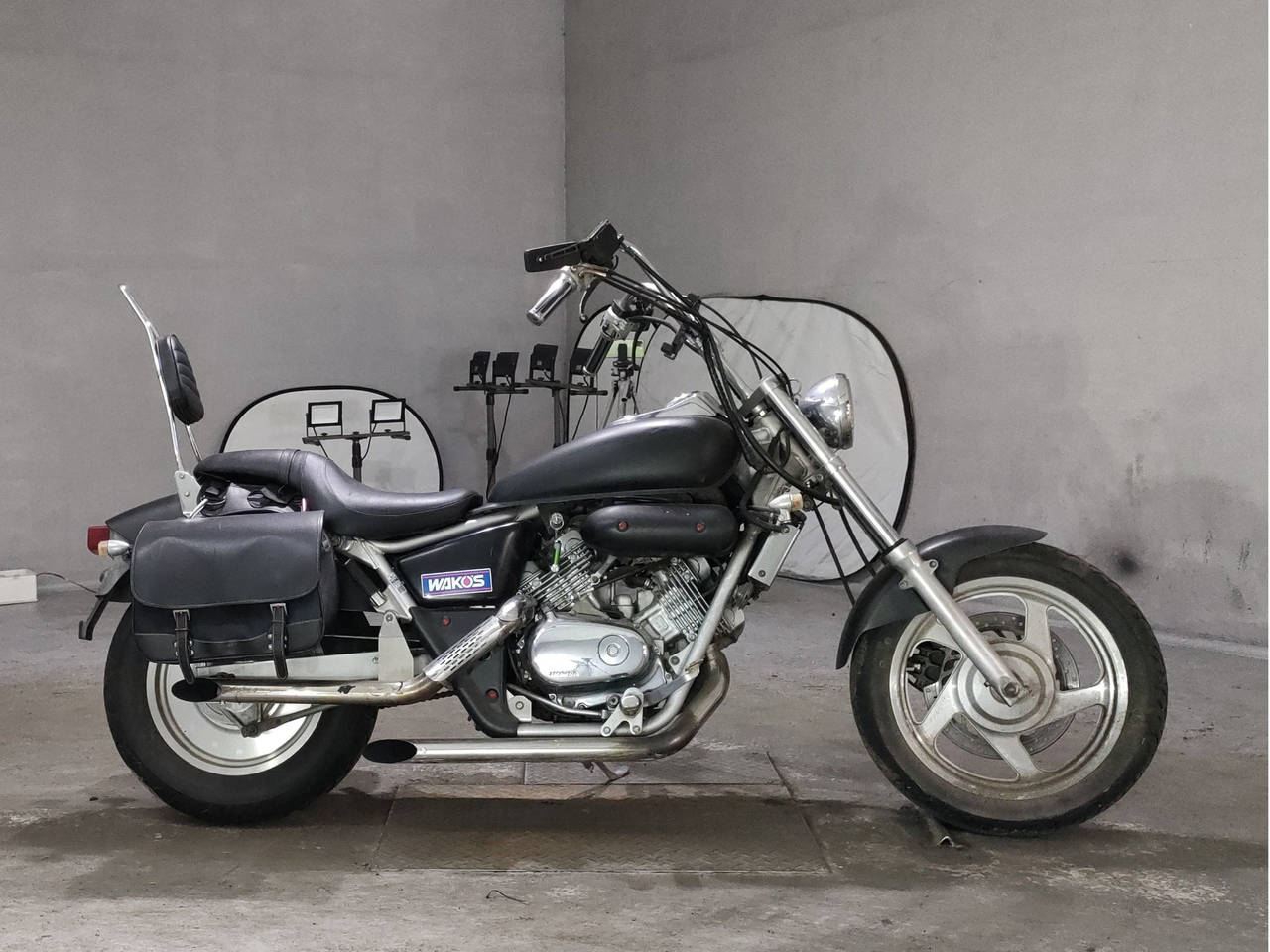 Honda MAGNA250