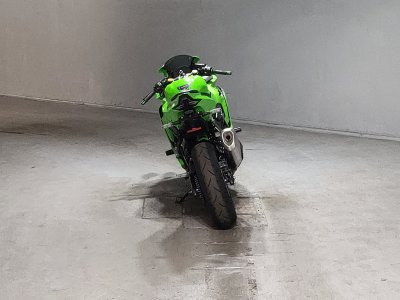 Kawasaki NINJA ZX-4RR — фото 4