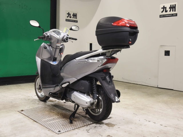 Honda LEAD125 — фото 6
