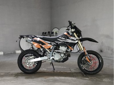Suzuki DR-Z400SM