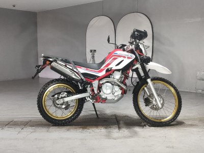 Yamaha SEROW XT250