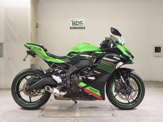 2655] Kawasaki NINJA ZX-25R - ZX250E-A19898