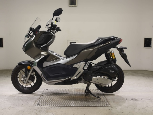 Honda ADV 150 — фото 2