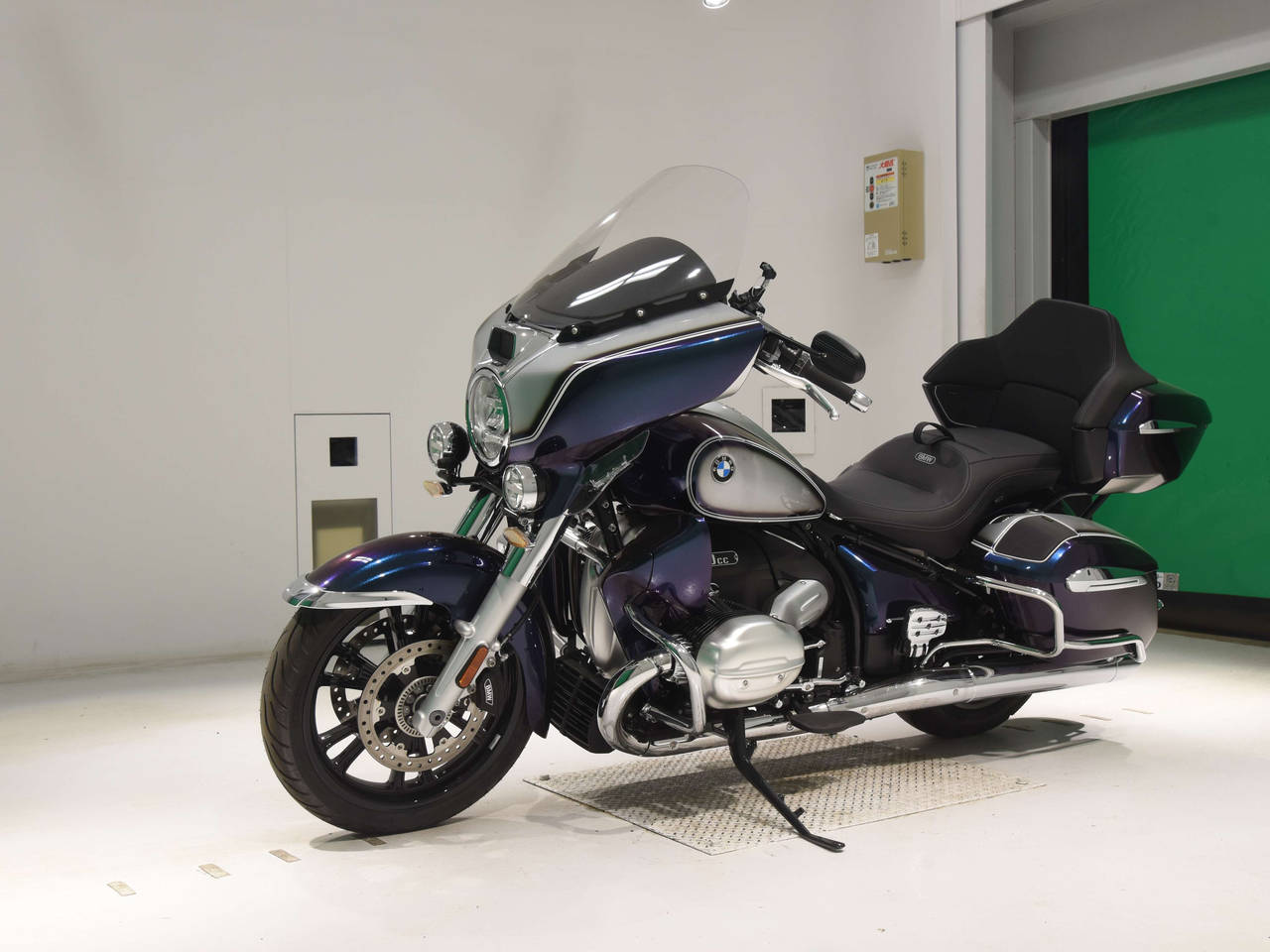 [2777] BMW R18TC - WB10L4106N6F94238