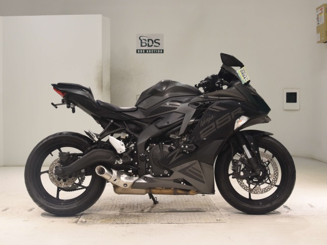 Kawasaki NINJA ZX-25R KRT