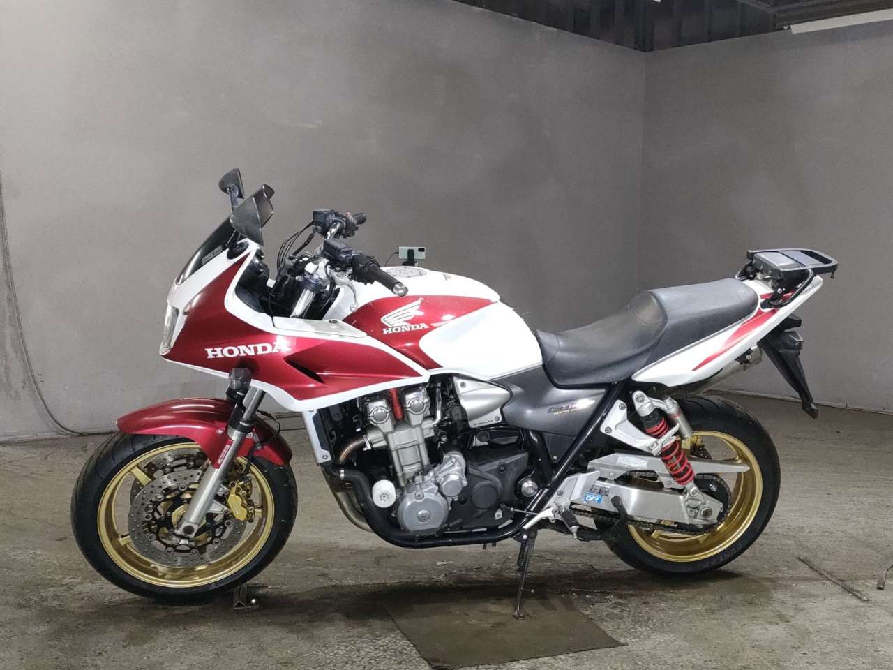 Honda cb 1300 sf. Honda cb 1300 sf. Honda cb 1300 sf. Приборная панель honda cb1300sf sc40. Cb1300sf.