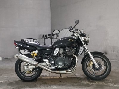 Suzuki GSX400 INAZUMA