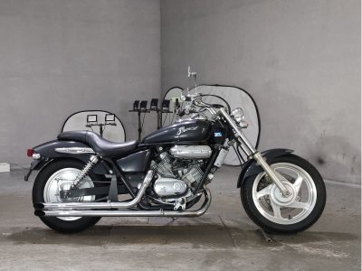Honda MAGNA250