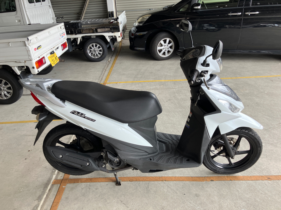 Suzuki ADDRESS V110