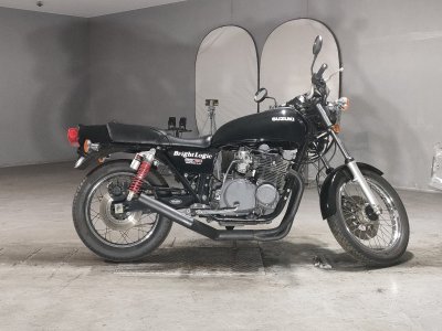 Suzuki GS750