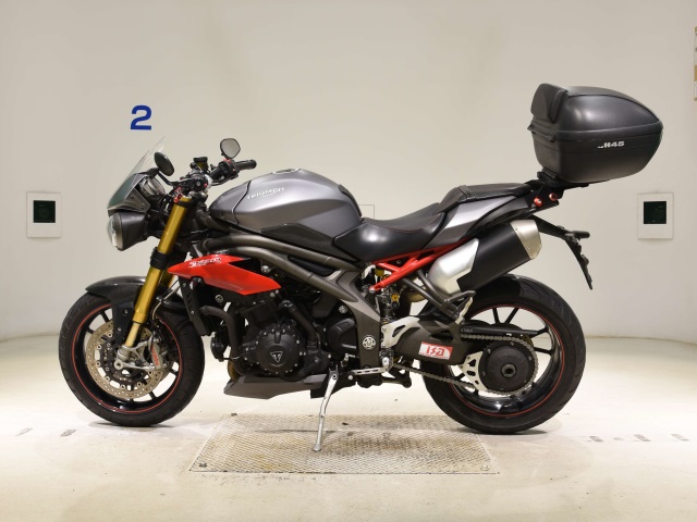 Triumph SPEED TRIPLE R — фото 2