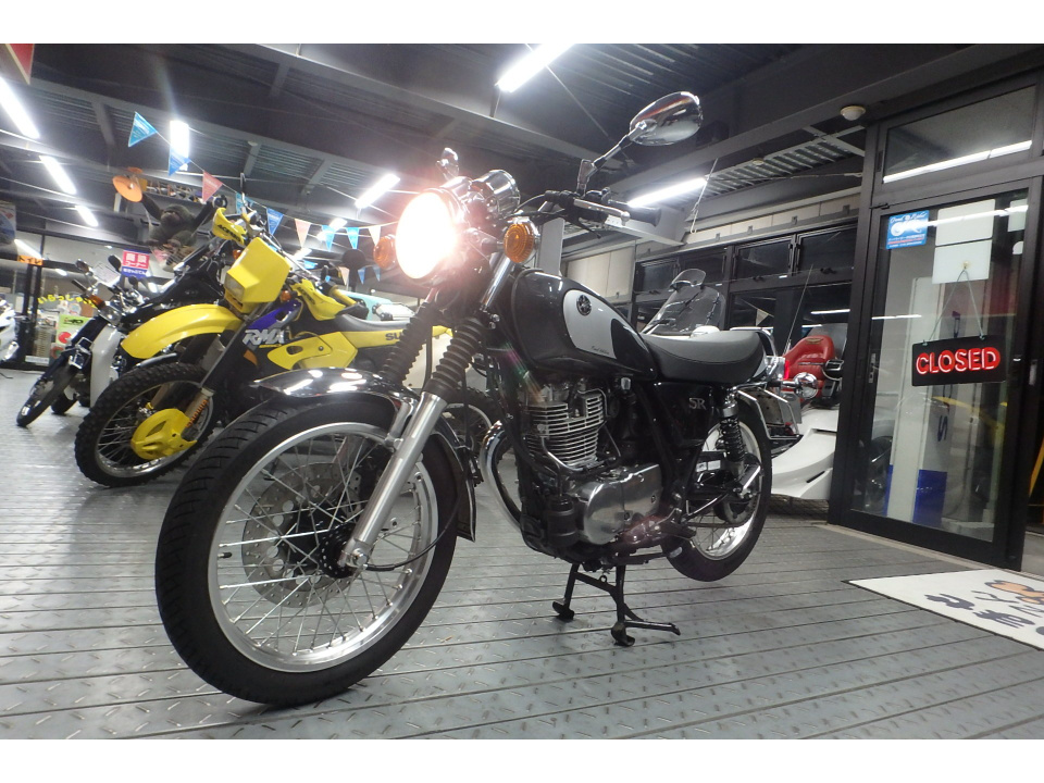 Yamaha SR400 — фото 16