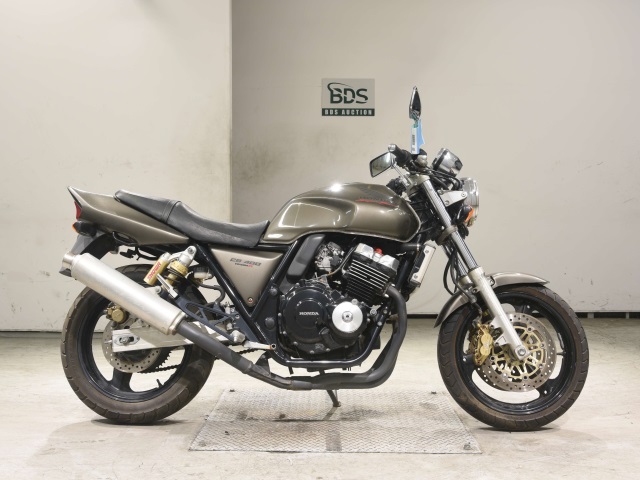 4346] Honda CB400SF - NC31-1556881