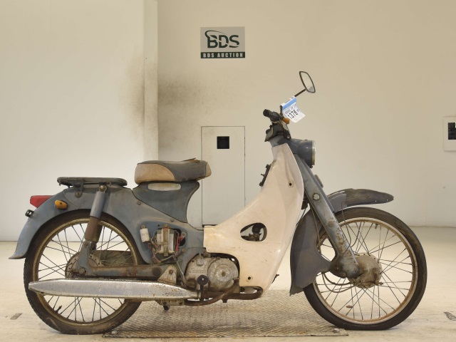 Honda C100