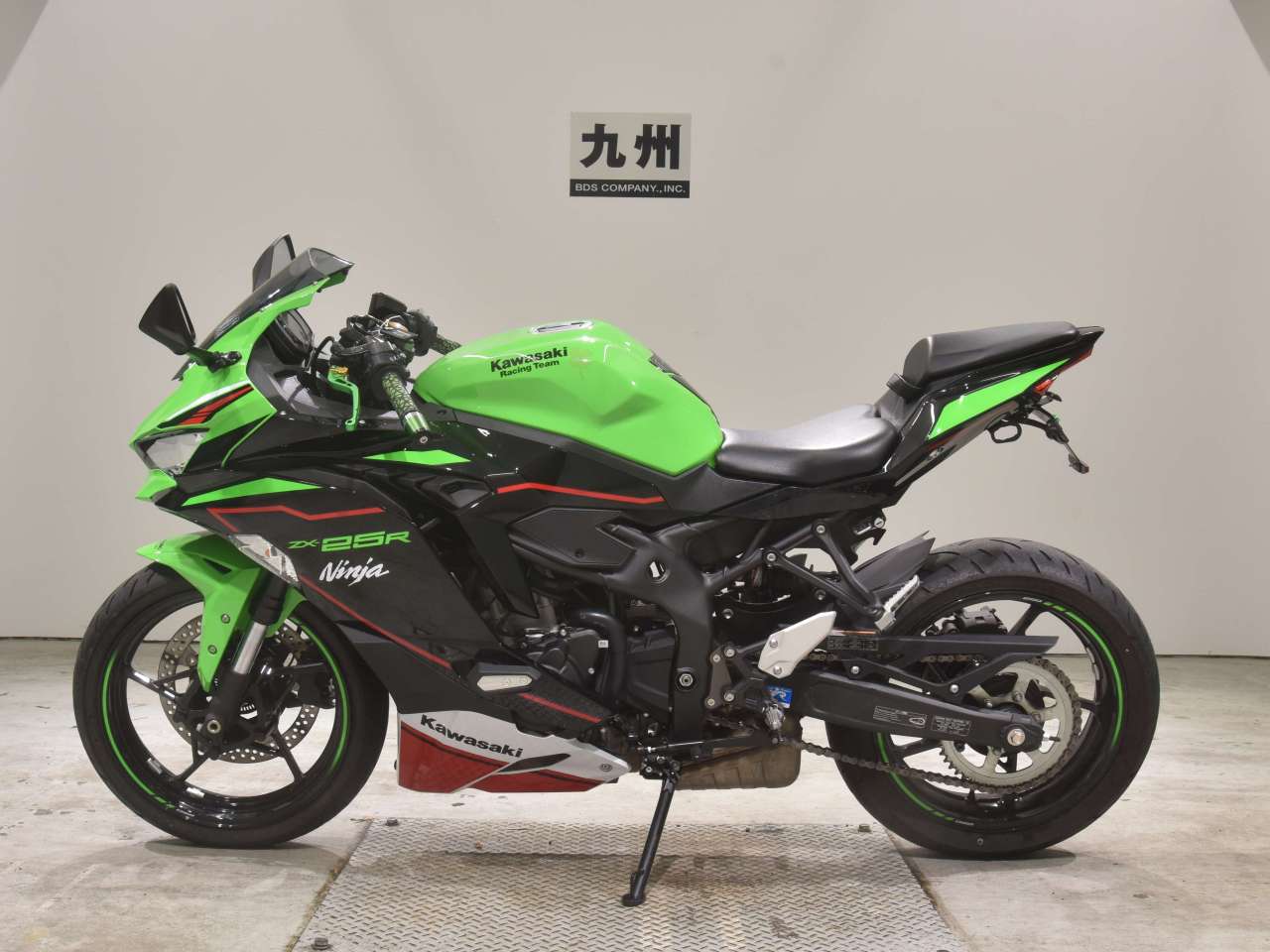 2527] Kawasaki NINJA ZX-25R - ZX250E-A16049