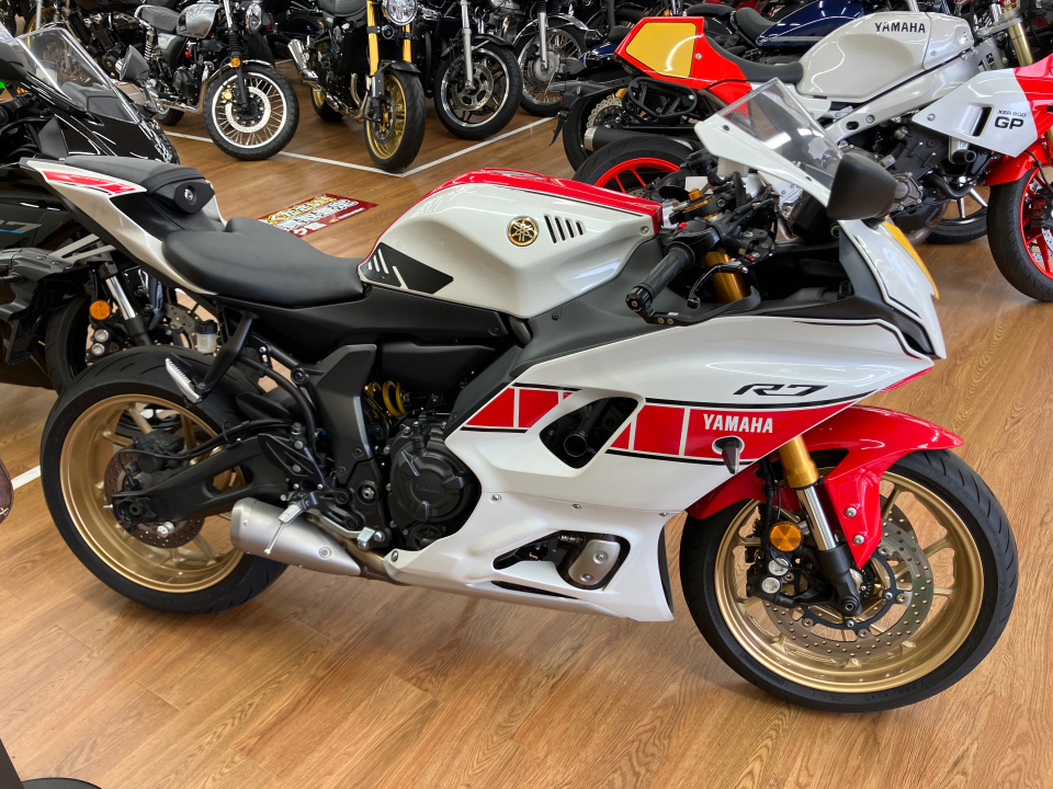 Yamaha YZF-R7