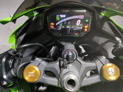 Kawasaki NINJA ZX-4RR — фото 5