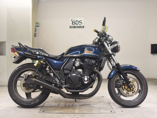 Kawasaki ZRX 400