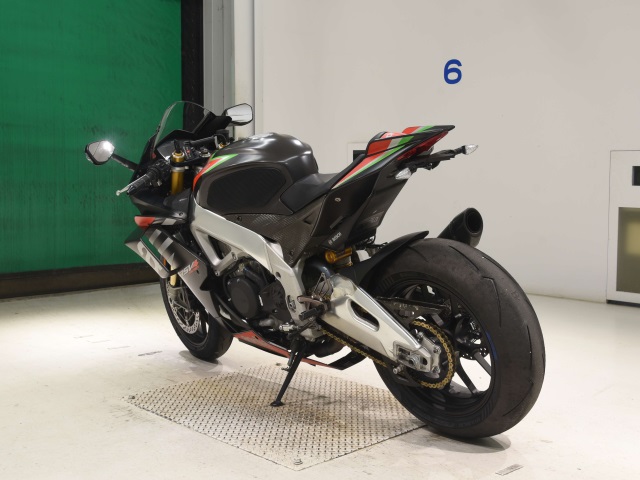 Aprilia RSV4 1100 FACTORY — фото 6