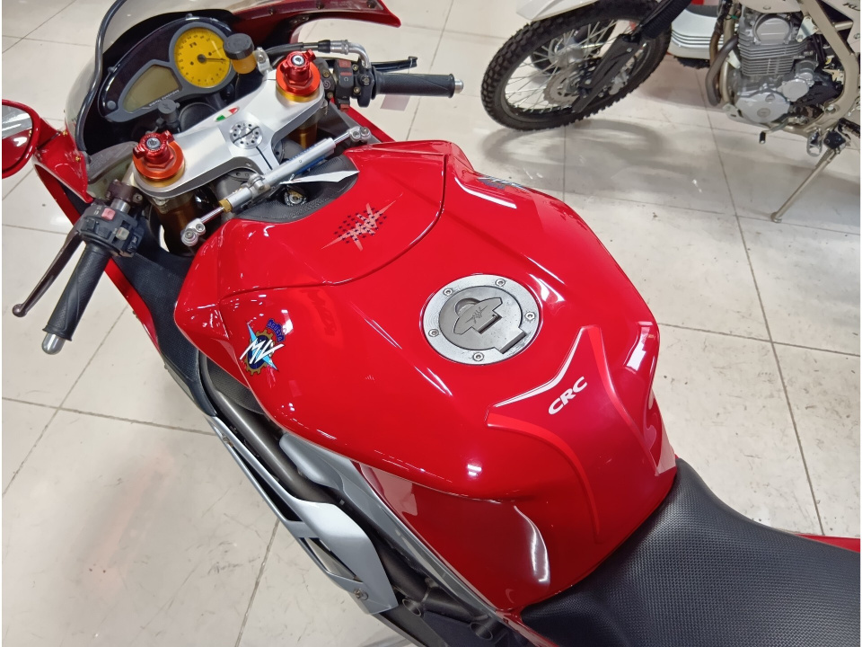 MV Agusta F4S — фото 10