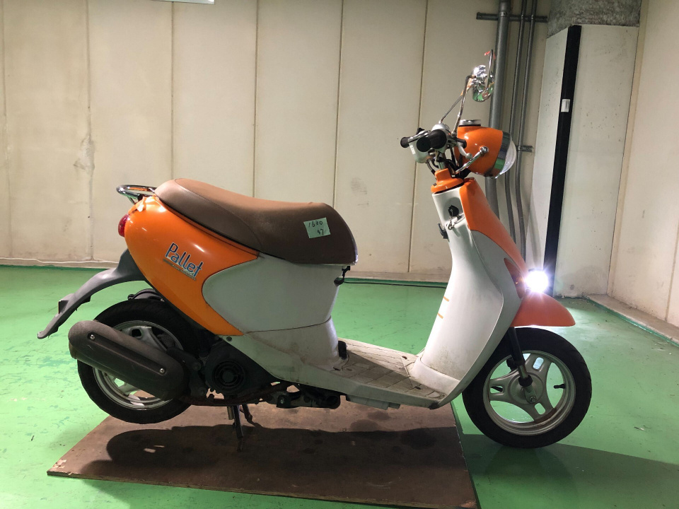 Suzuki LETS4