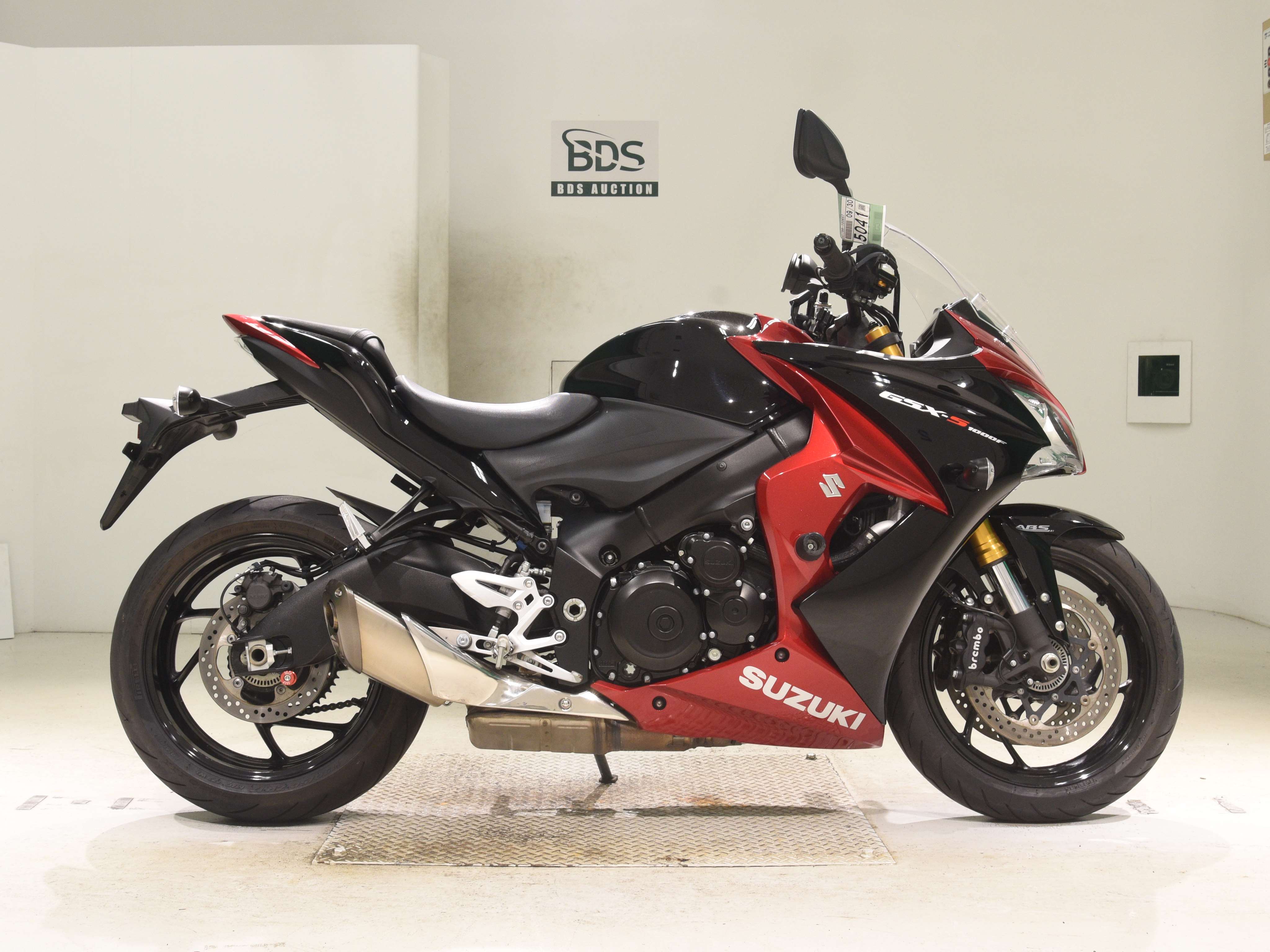 Suzuki GSX-S1000F