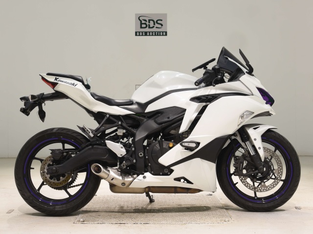 0117] Kawasaki NINJA ZX-25R - ZX250E-A18993