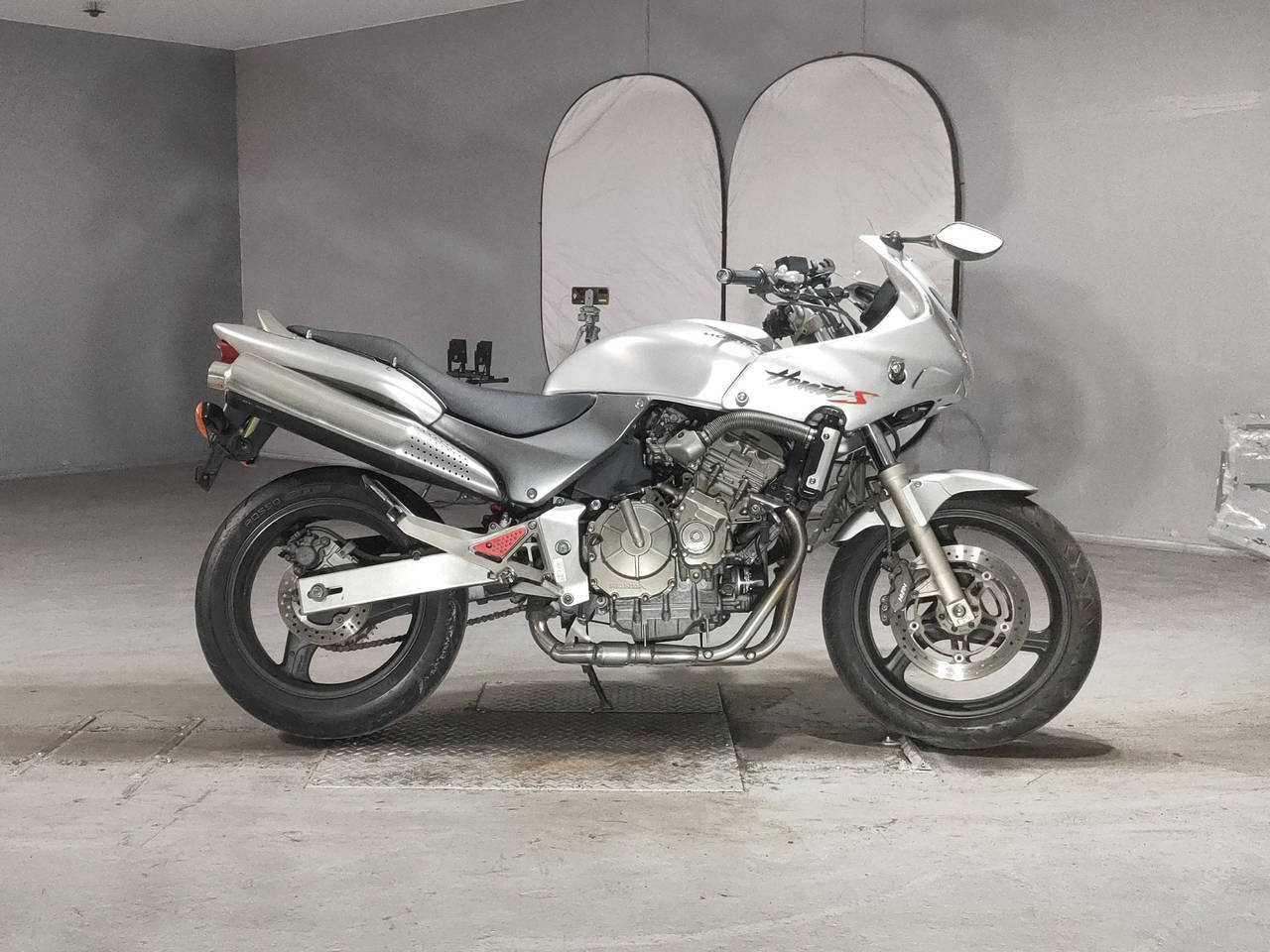 Honda HORNET 600, zdjęcie 1
