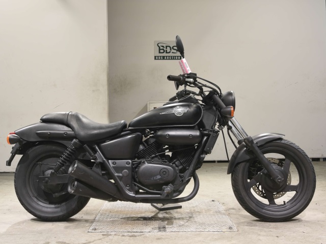 Honda MAGNA250