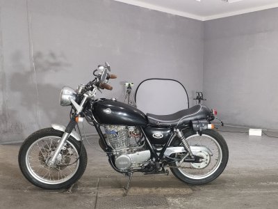 Yamaha SR400 — фото 2