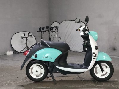 Yamaha E-VINO