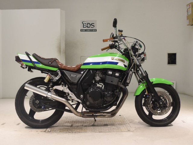 Kawasaki ZRX400