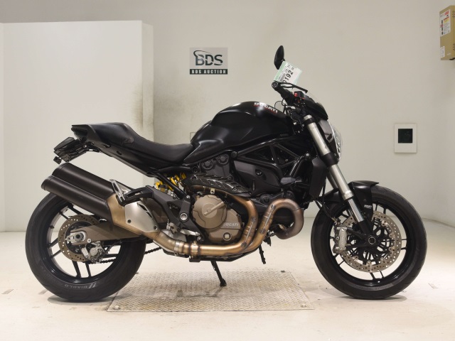 Ducati MONSTER 821
