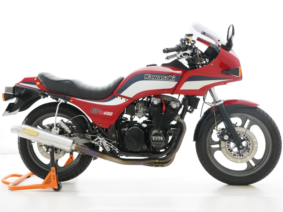 Kawasaki GPZ400