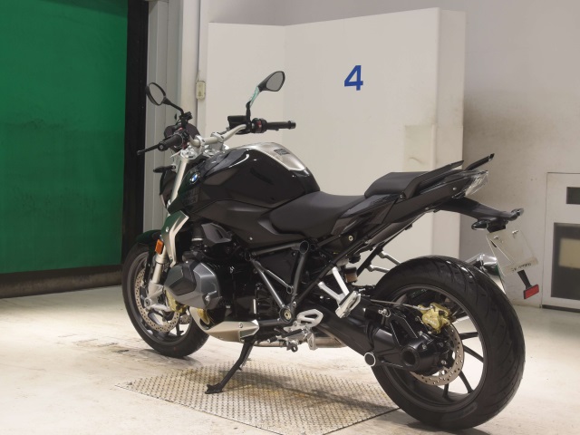 BMW R1250R — фото 6