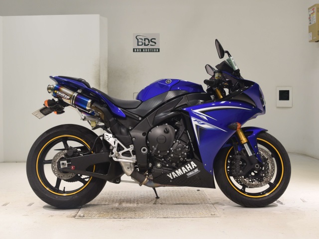 Yamaha YZF-R1