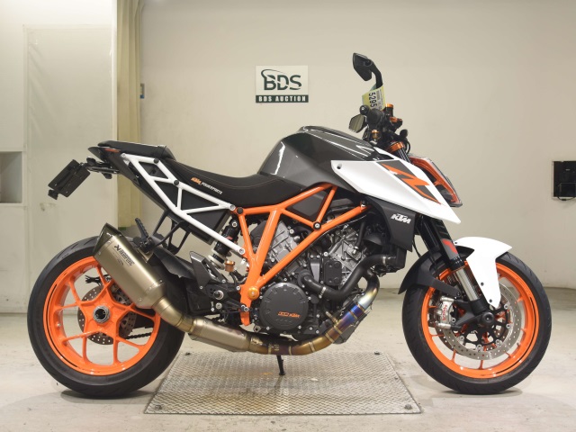 KTM 1290 SUPERDUKE R