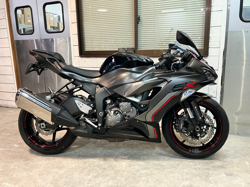 4240] Kawasaki NINJA ZX-6R - ZX636G-010224