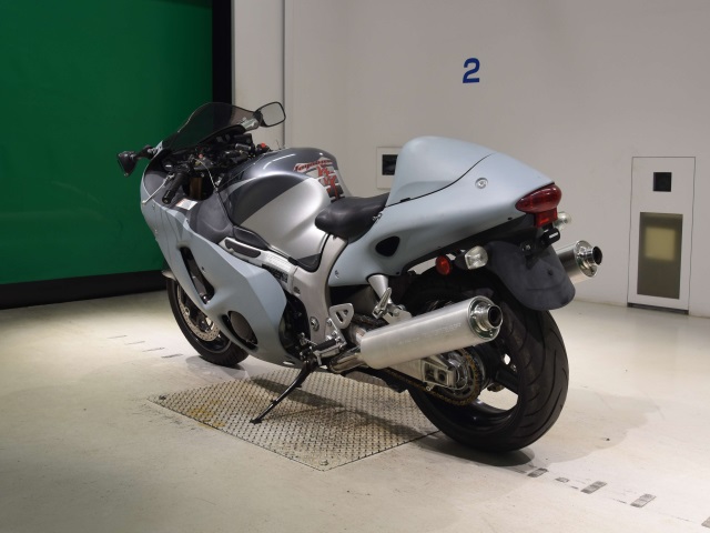 Suzuki GSX1300R HAYABUSA — фото 6