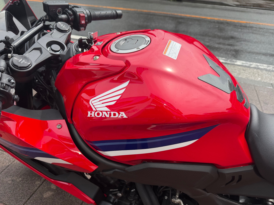 Honda CBR650R E-CLUTCH — фото 5