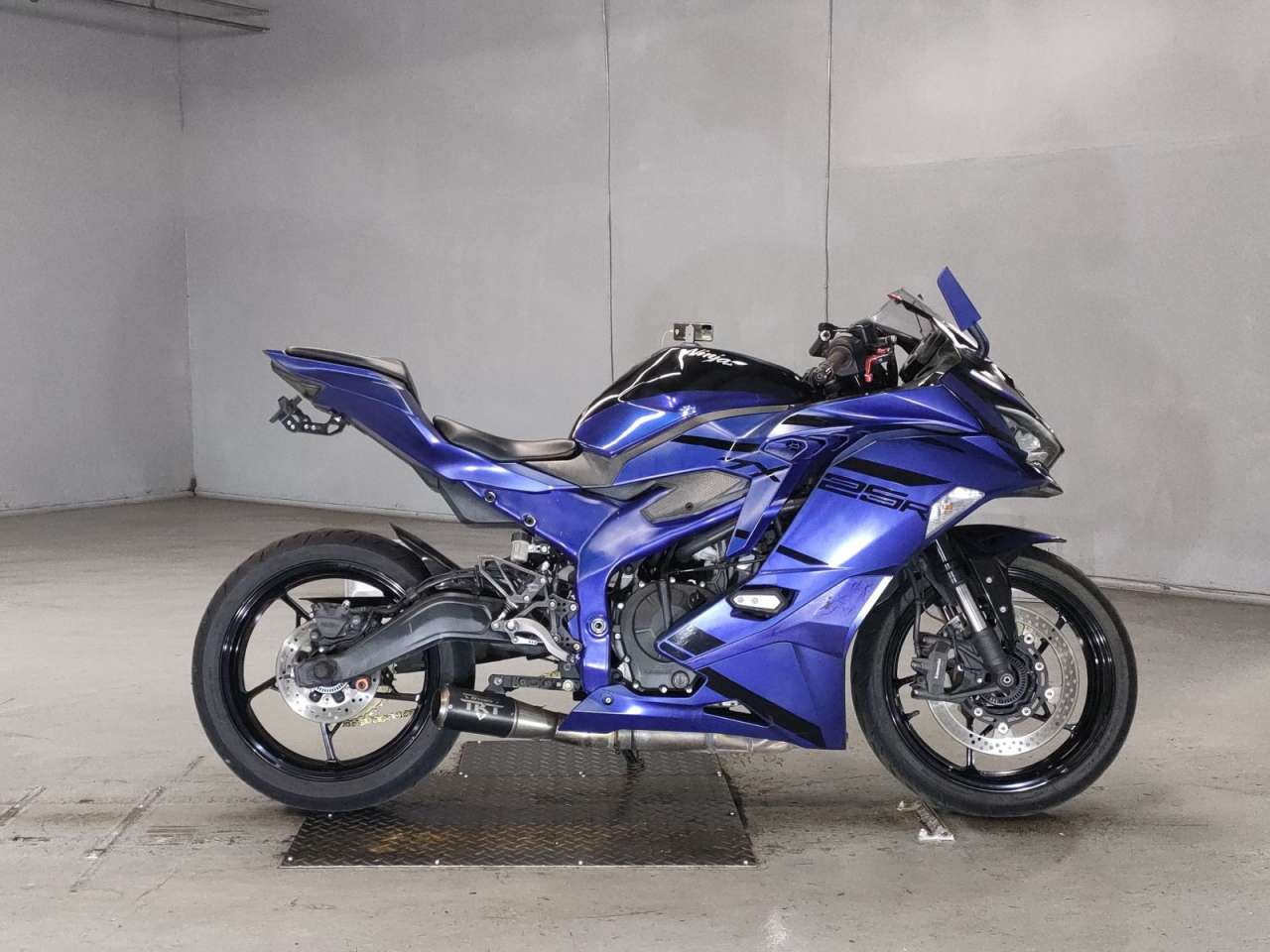 5718] Kawasaki NINJA ZX-25R KRT - ZX250E-A05094