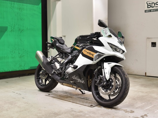 Kawasaki ZX-4R SE — фото 3