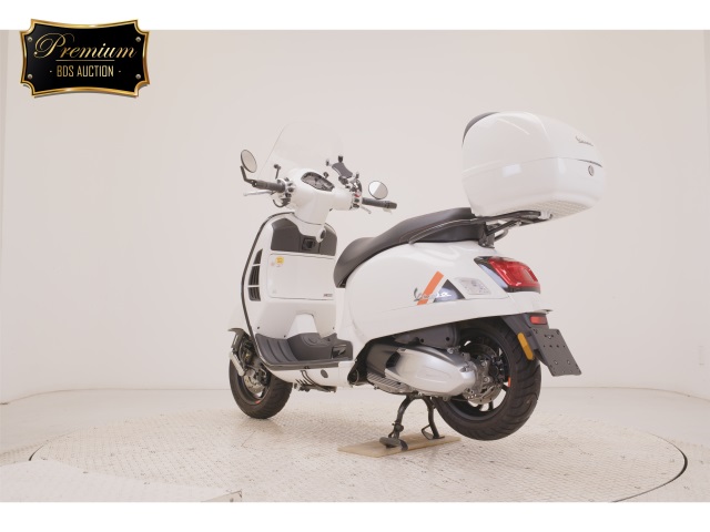 Vespa GTS300 SUPER — фото 6