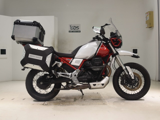 Moto Guzzi V85TT