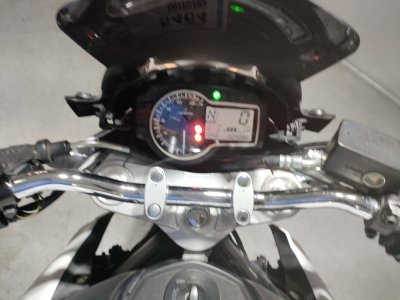 Suzuki GSR750 — фото 5