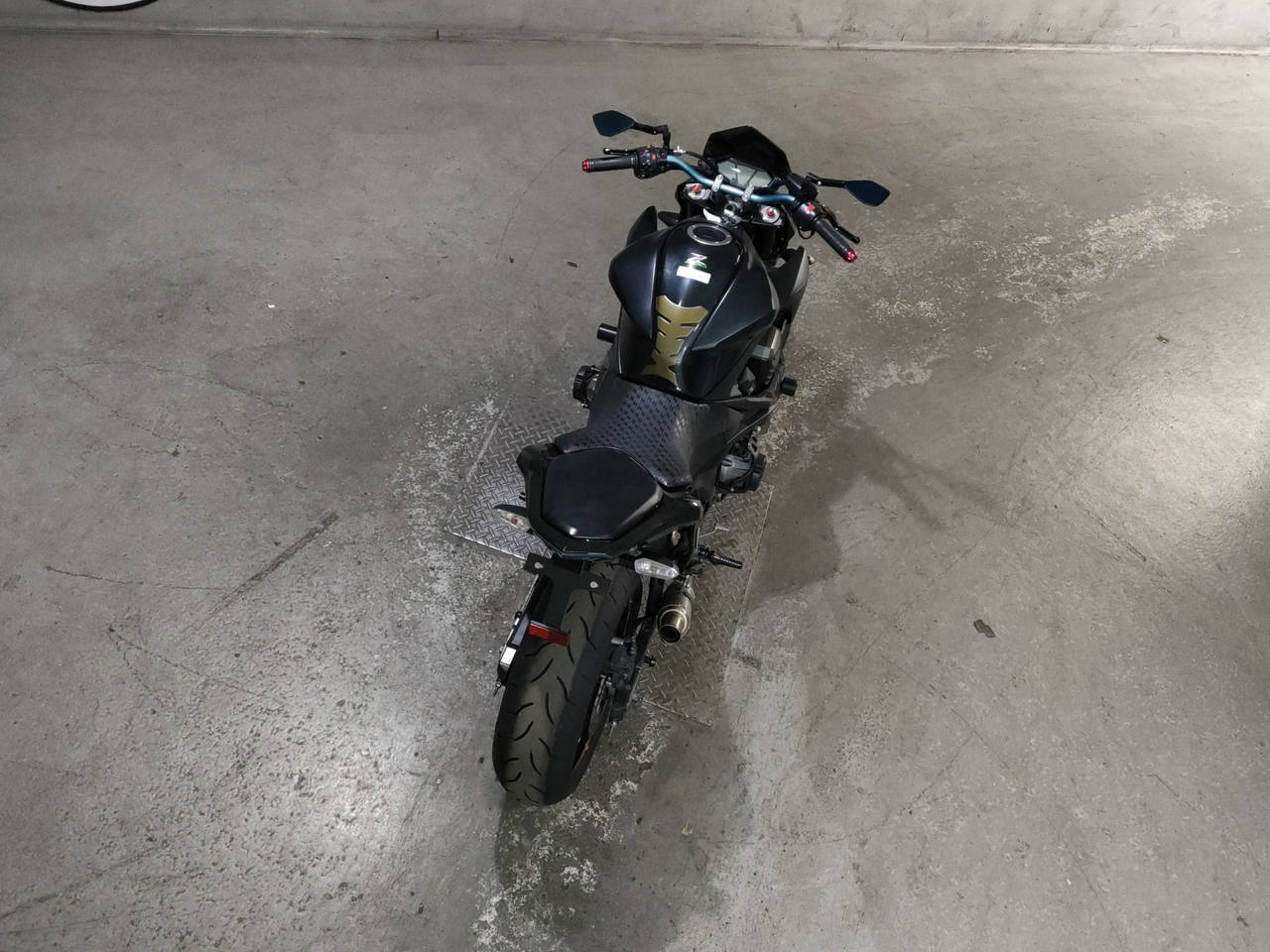 7109] Kawasaki Z800 - JKBZR800AADA08968