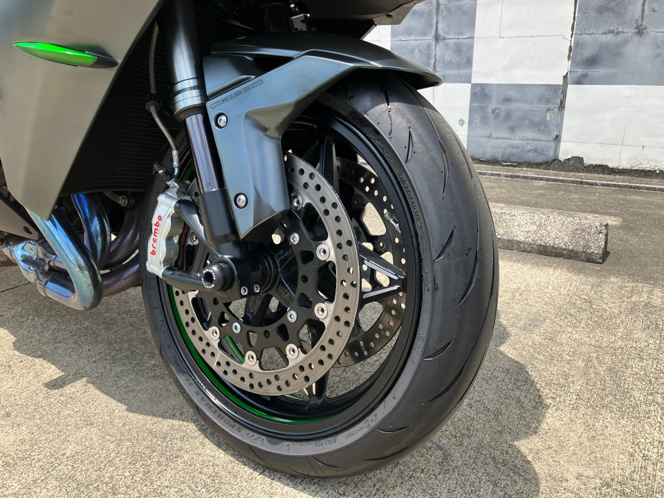 Kawasaki NINJA H2 CARBON — фото 2