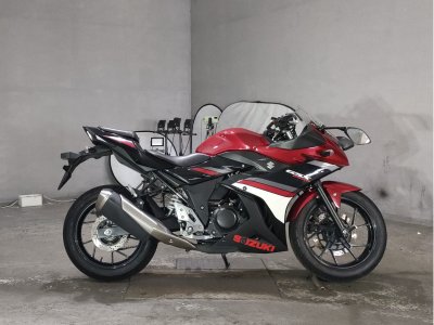 Suzuki GSX250R