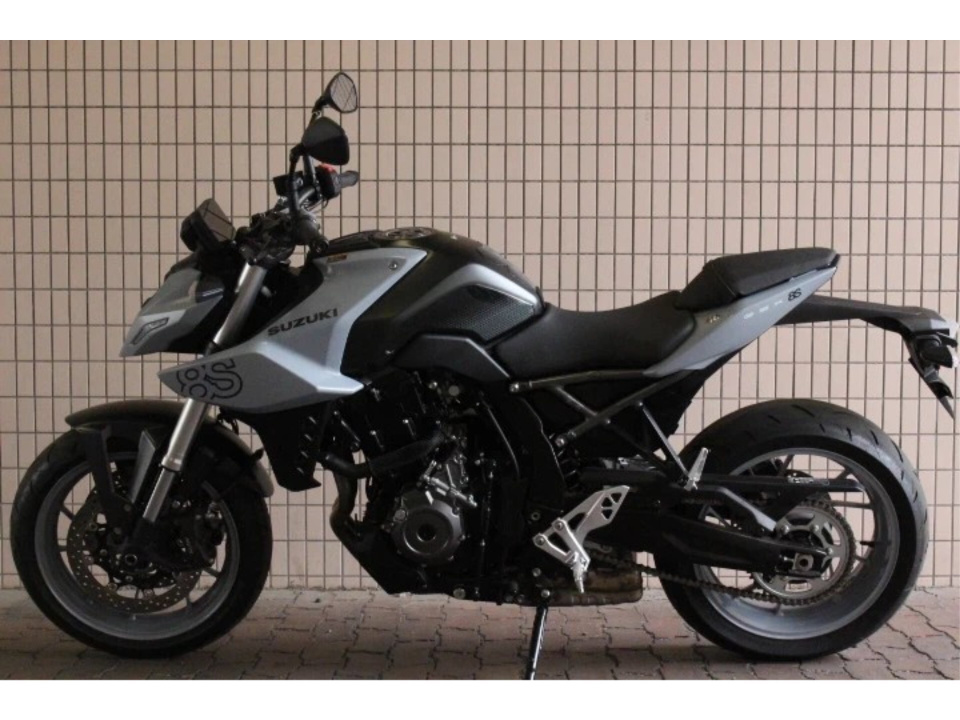 Suzuki GSX-8S